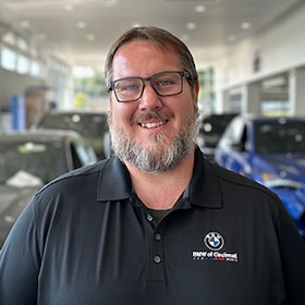 Staff member Ren Imholt from 3cb6ecab03dc