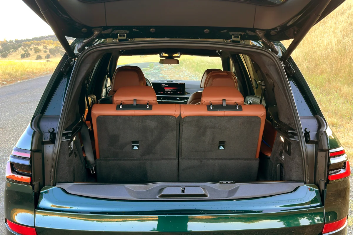 2026 BMW X7 xDrive40i Cargo