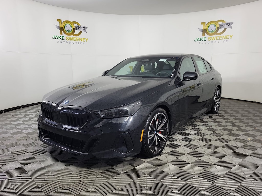 New 2026 BMW 5 Series 550e xDrive Sedan
