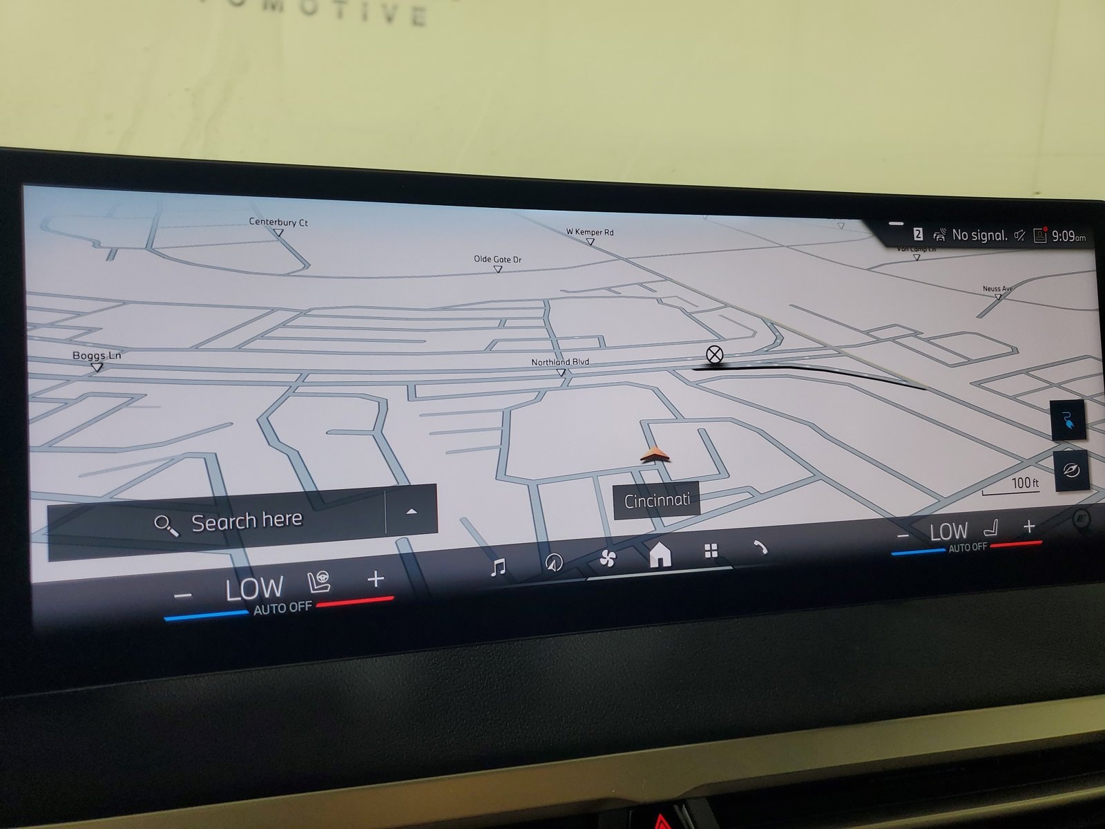 2026 BMW iX 45 - Photo 19