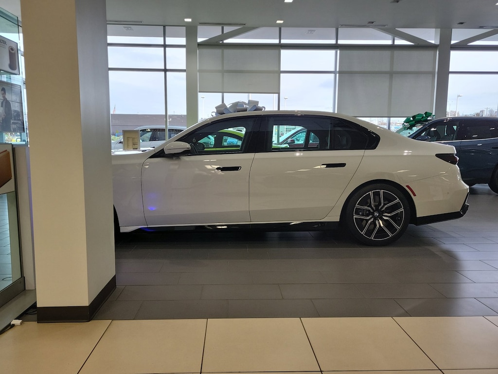 New 2025 BMW 7 Series 760i xDrive Sedan
