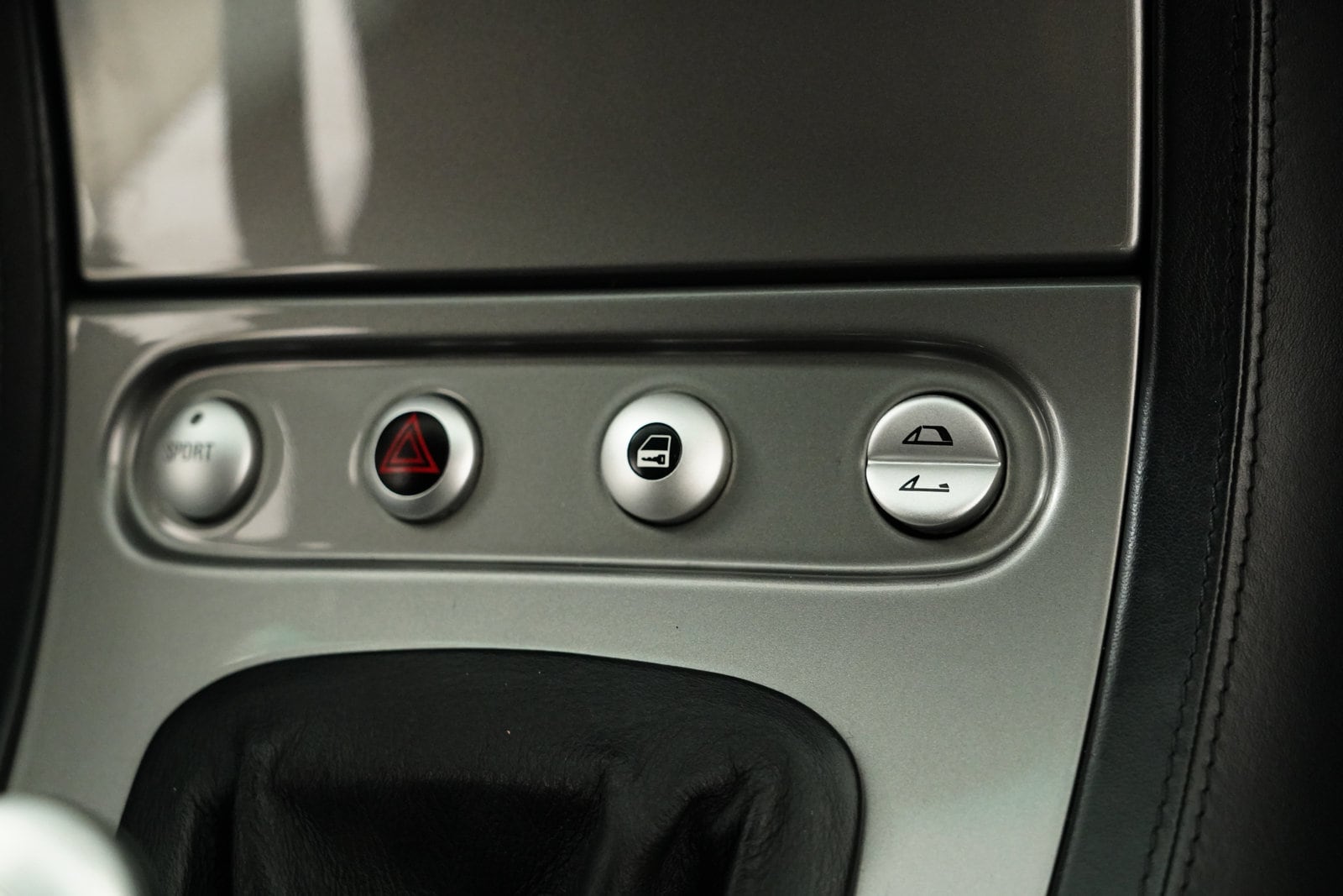 2002 BMW Z8 Base - Photo 28