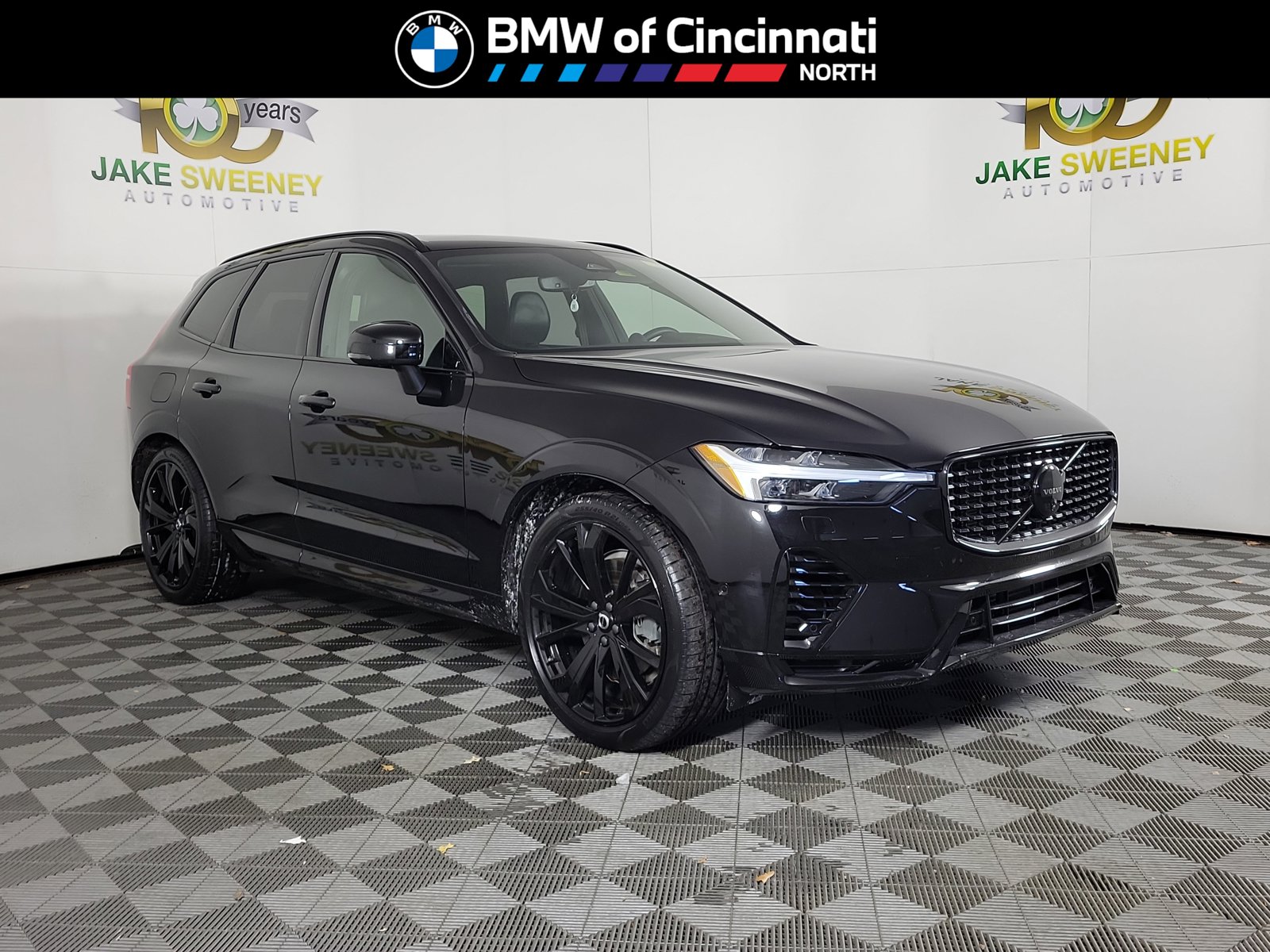 2024 Volvo XC60 Ultimate's photo