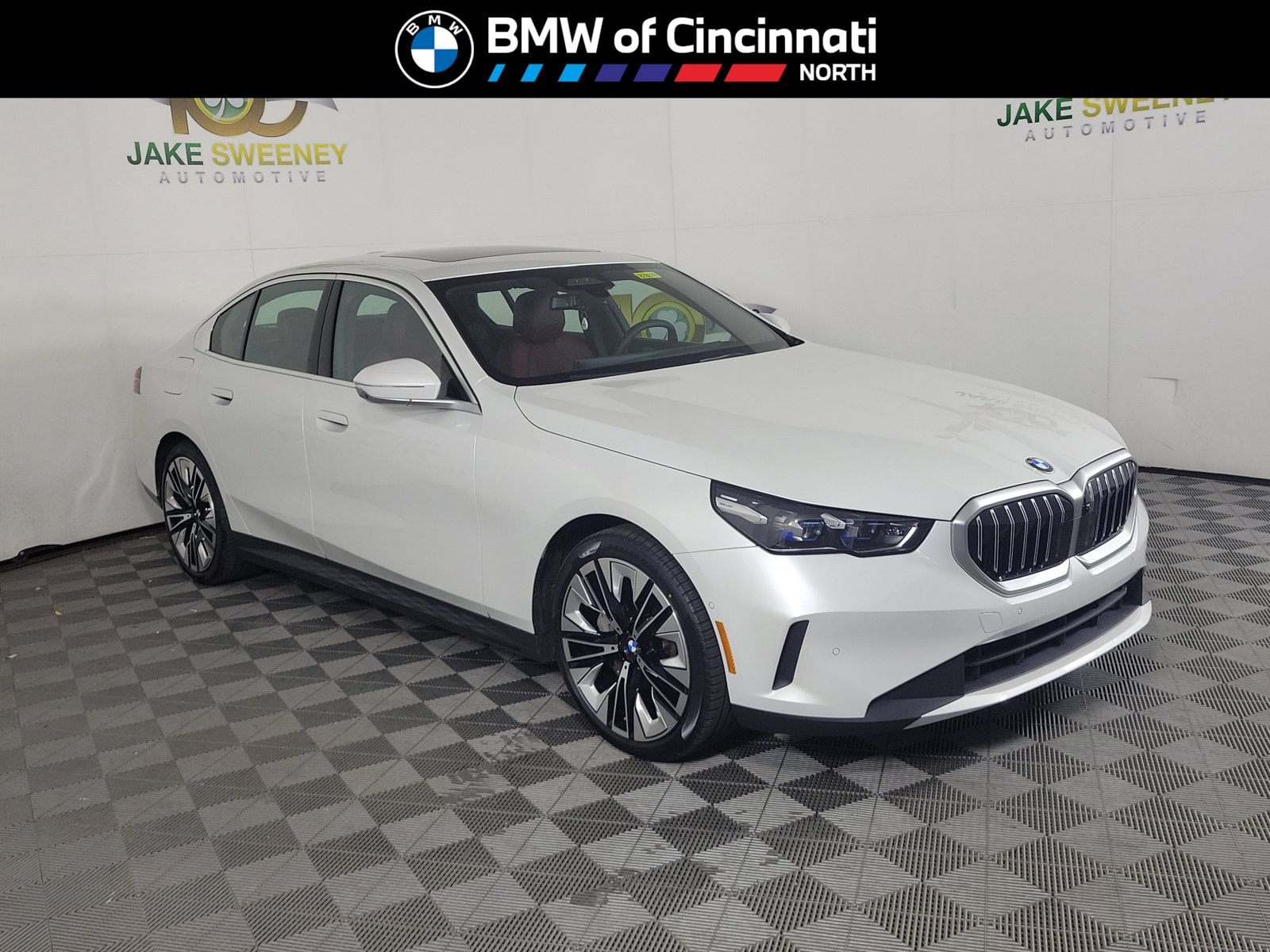 2026 BMW 5 Series 540i xDrive Sedan's photo