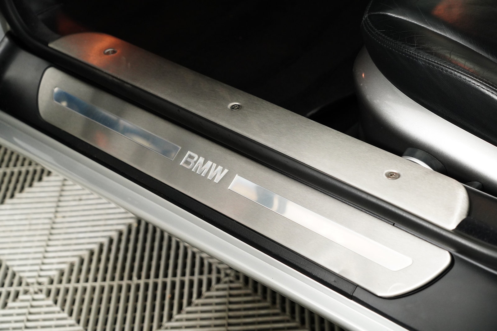2002 BMW Z8 Base - Photo 36