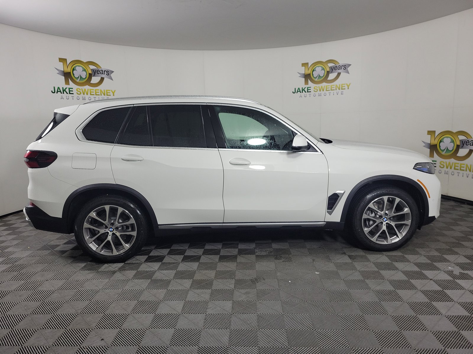 2026 BMW X5 40i - Photo 8