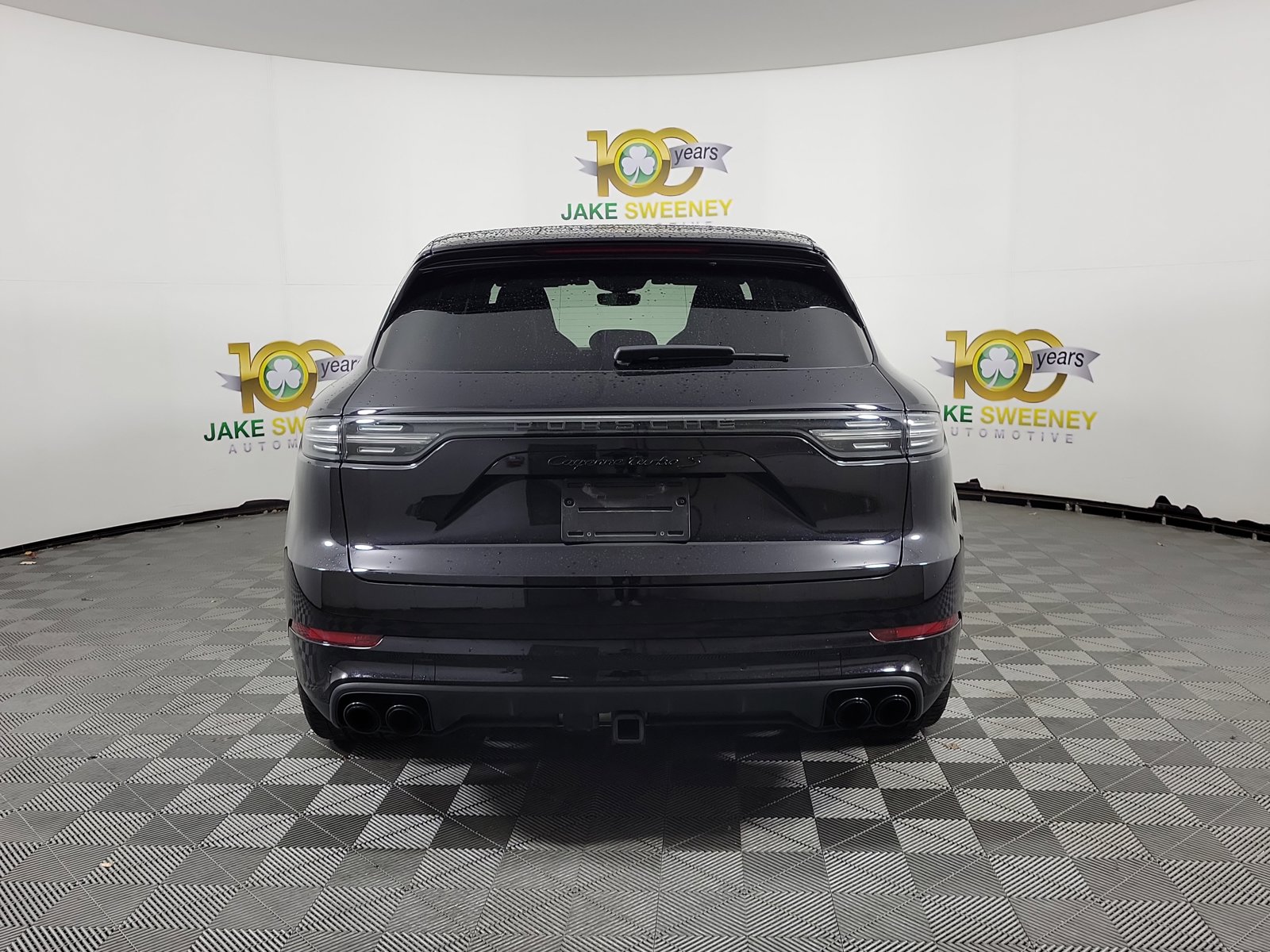 2022 Porsche Cayenne Turbo S E-Hybrid photo 3