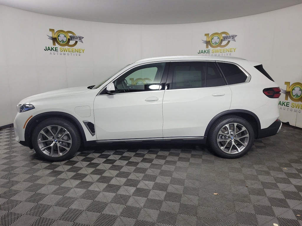 New 2026 BMW X5 xDrive50e SUV