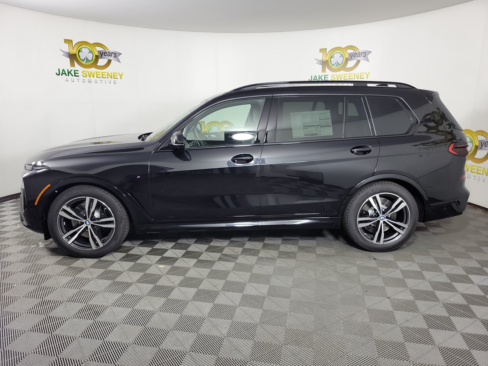 New 2027 BMW X7 M60i SUV