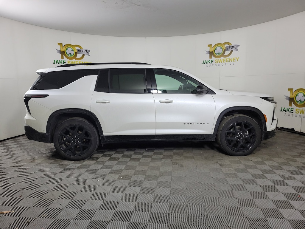 Used 2024 Chevrolet Traverse RS w/1RS SUV