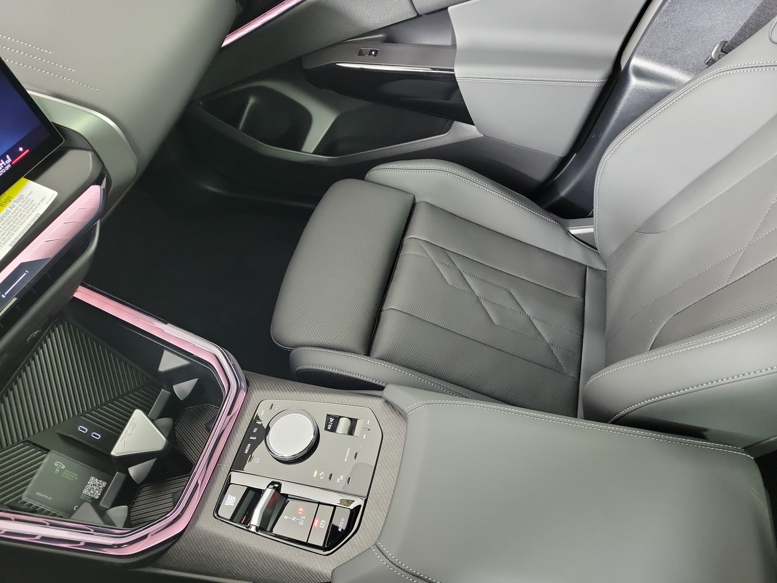 2026 BMW X3 30 - Photo 23
