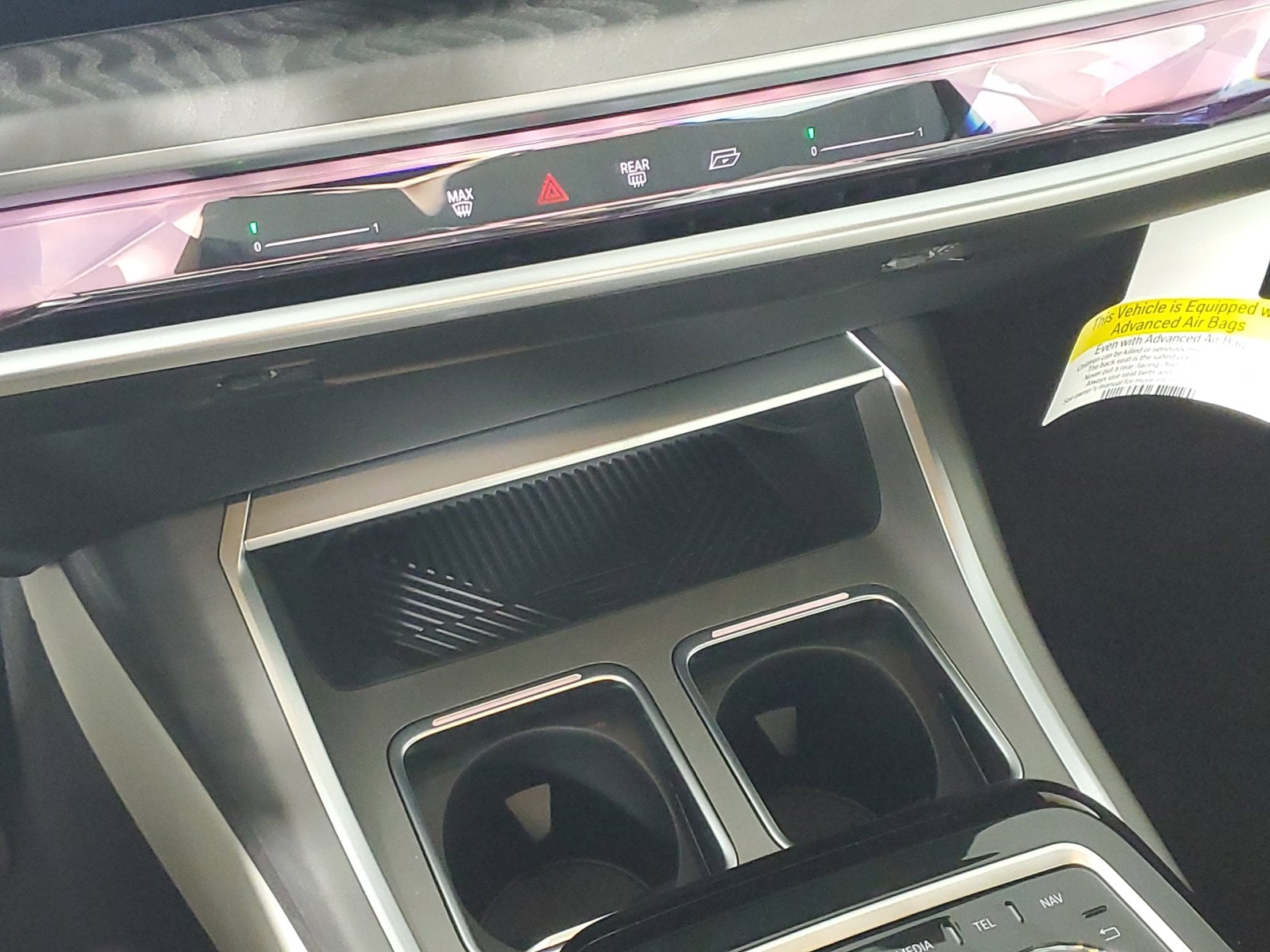 2026 BMW 7 Series 740i - Photo 21