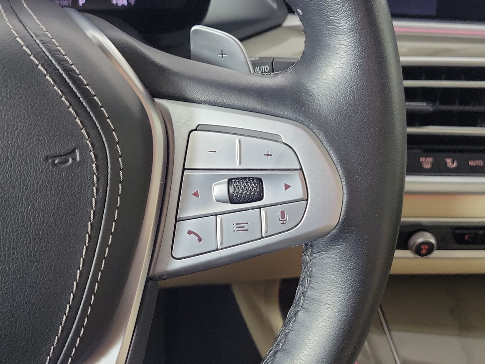 2022 BMW X7 40i - Photo 14