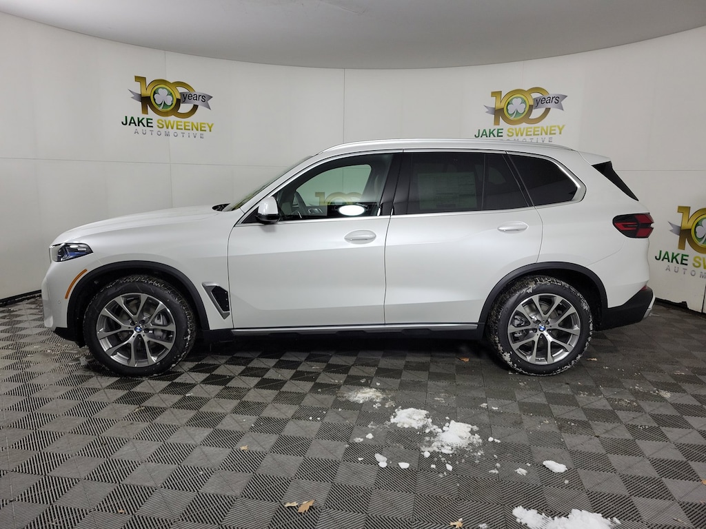 New 2026 BMW X5 xDrive40i SUV