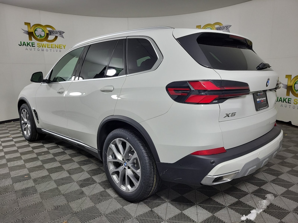 New 2026 BMW X5 xDrive40i SUV
