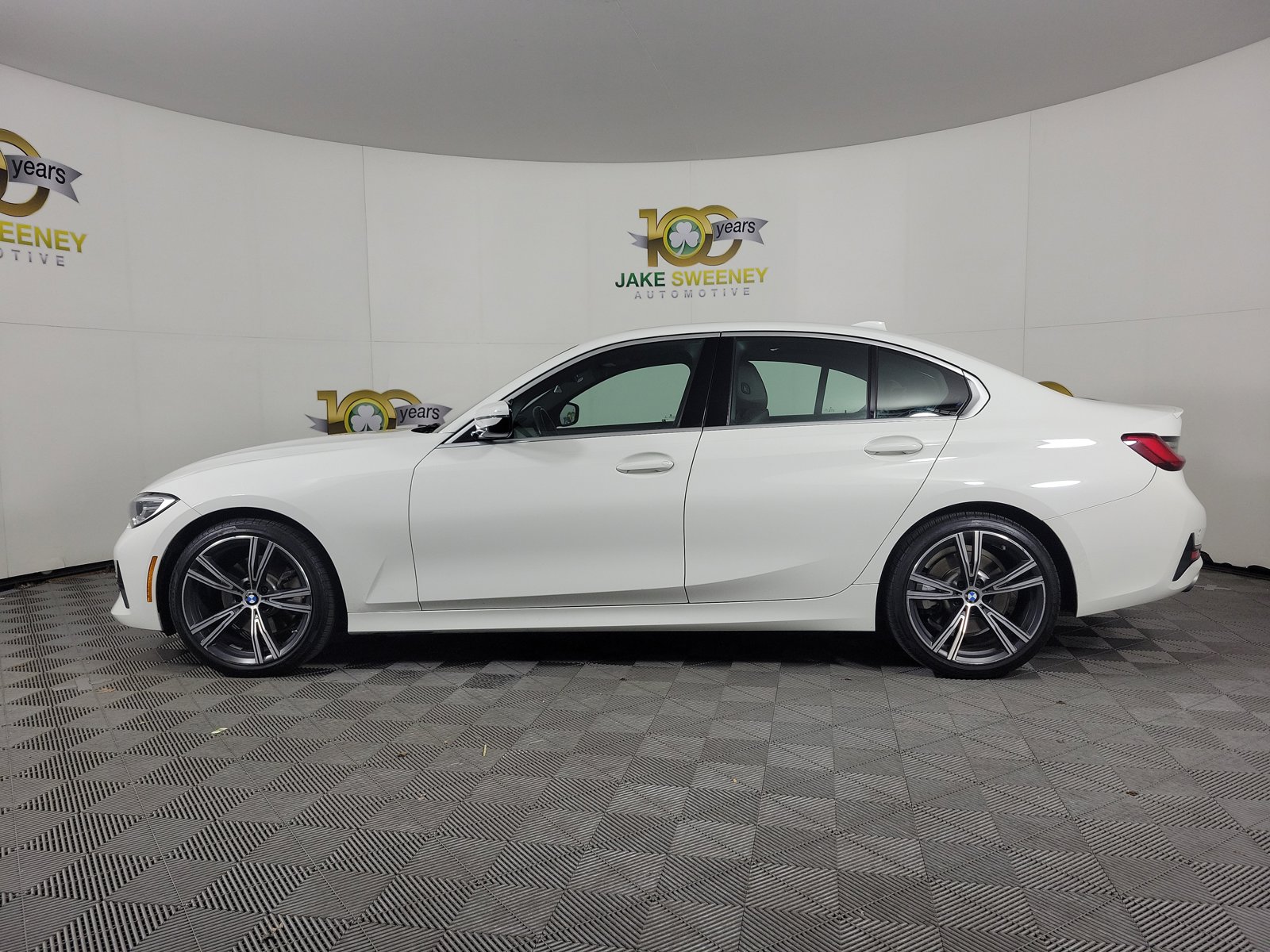 2020 Bmw 330i xDrive photo 2
