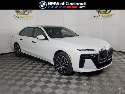 2025 BMW 7 Series 740i xDrive Sedan