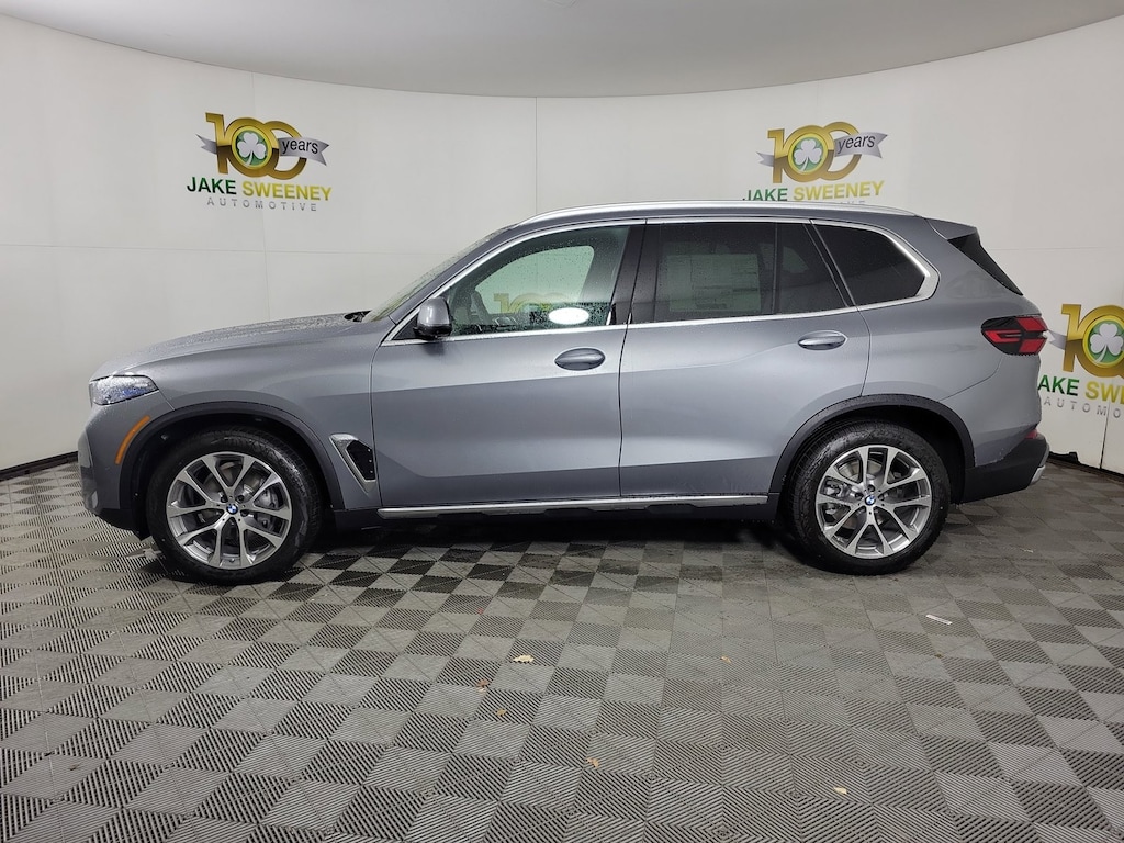 New 2026 BMW X5 xDrive40i SUV