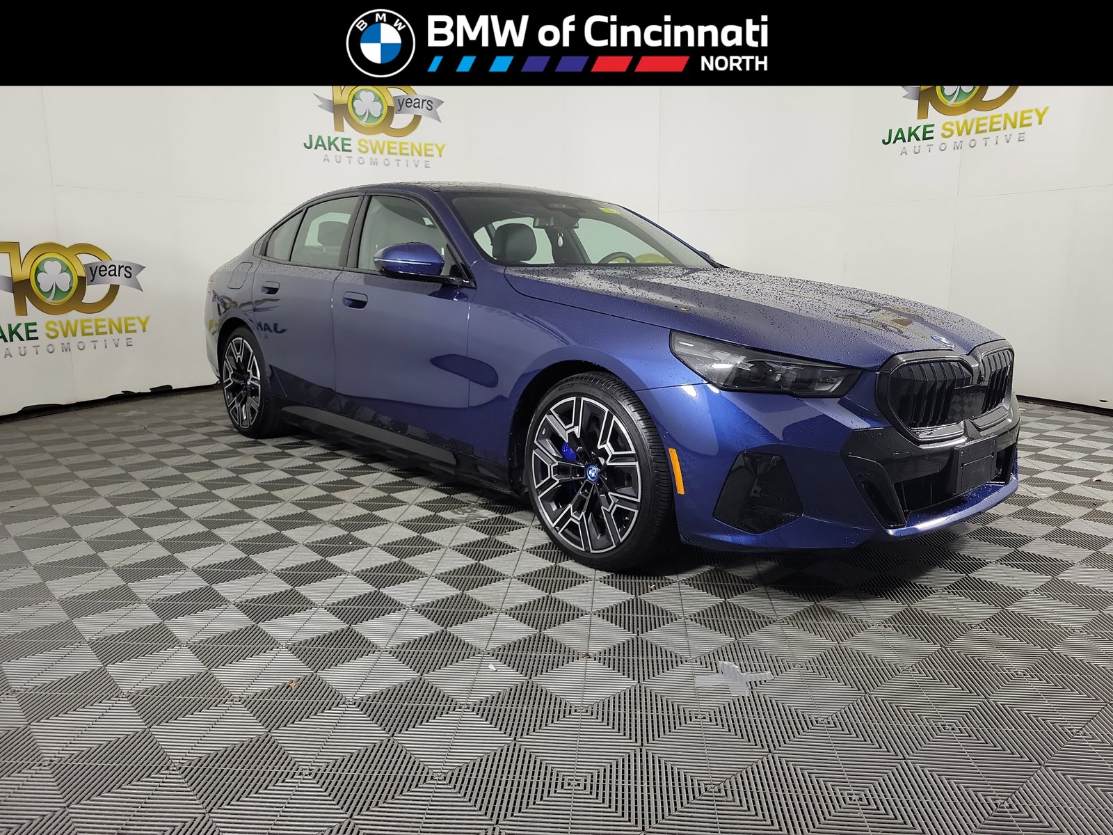 2025 BMW i5 40's photo