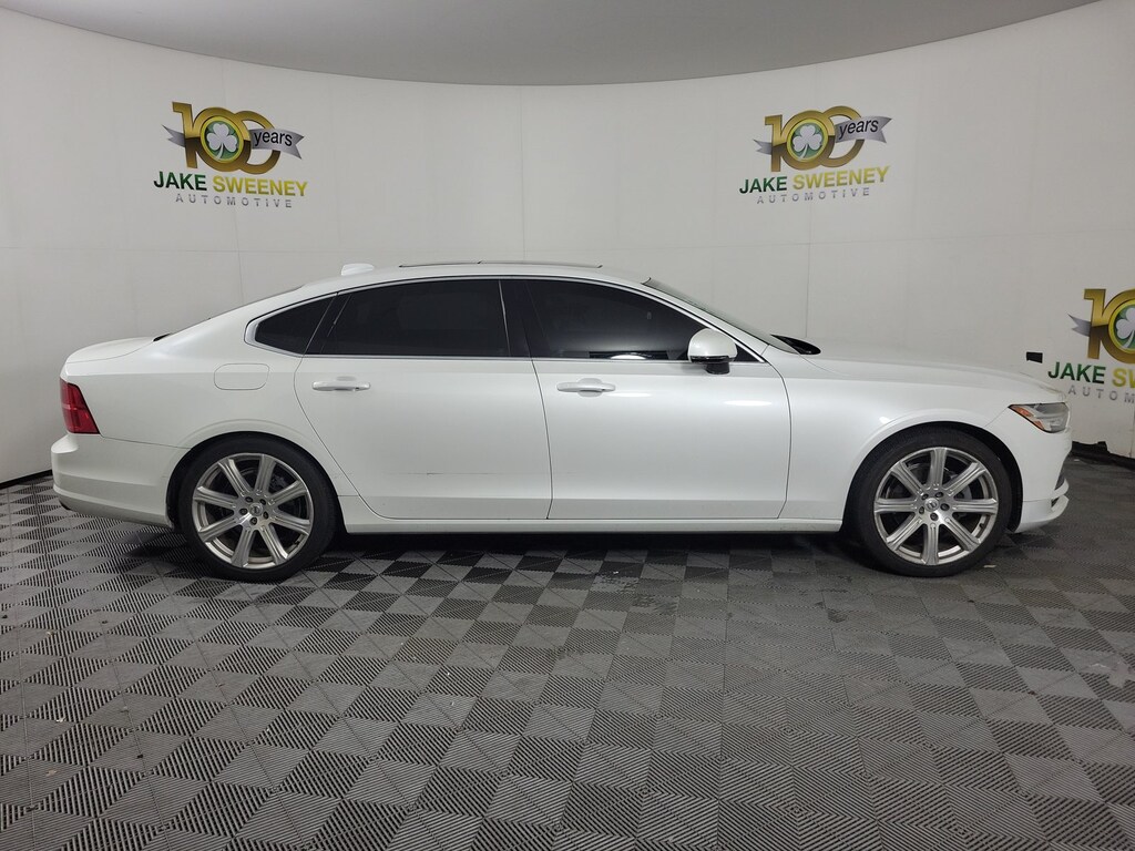 Used 2018 Volvo S90 T5 AWD Momentum Sedan