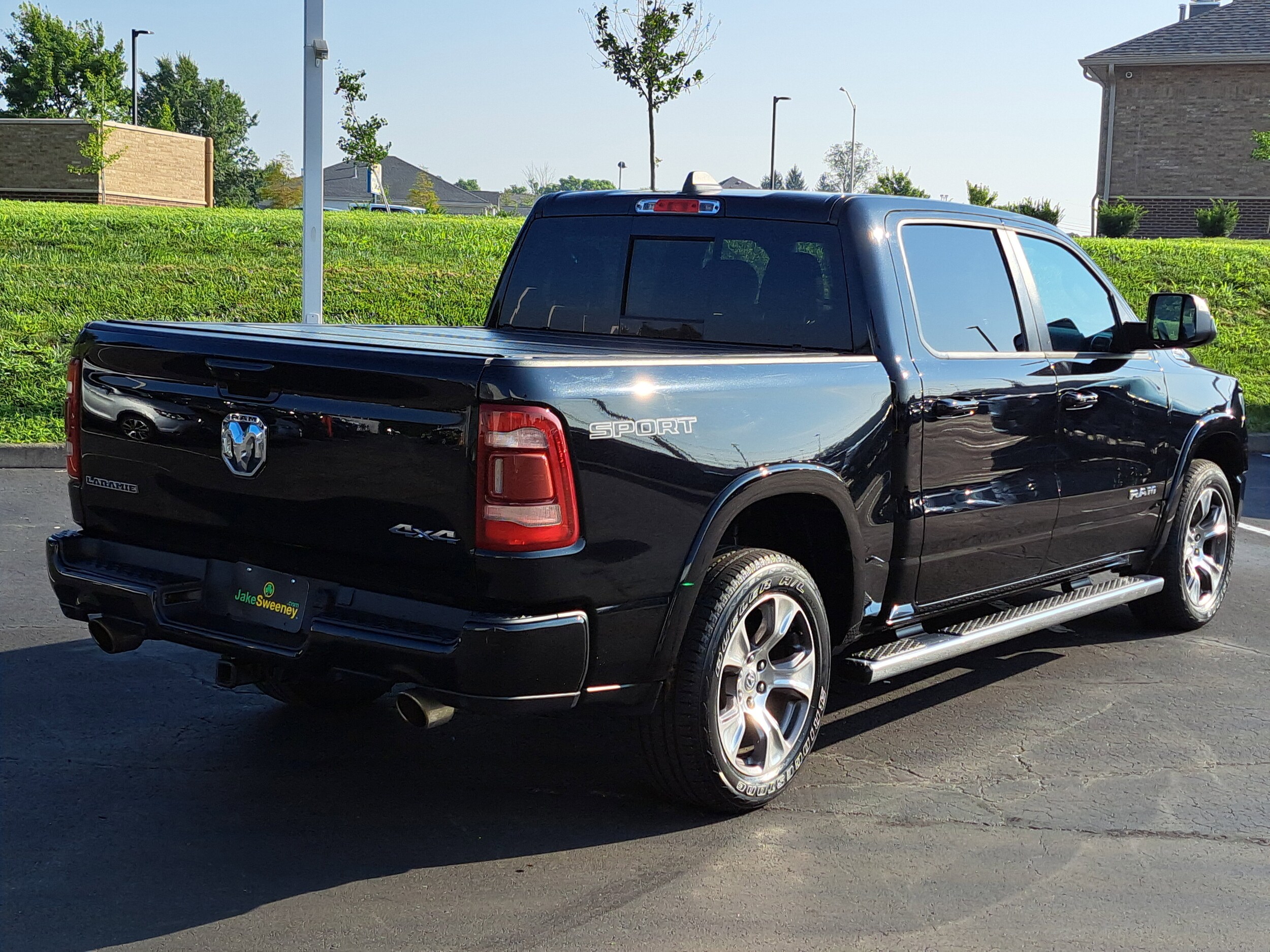 2021 Ram 1500 Laramie photo 4