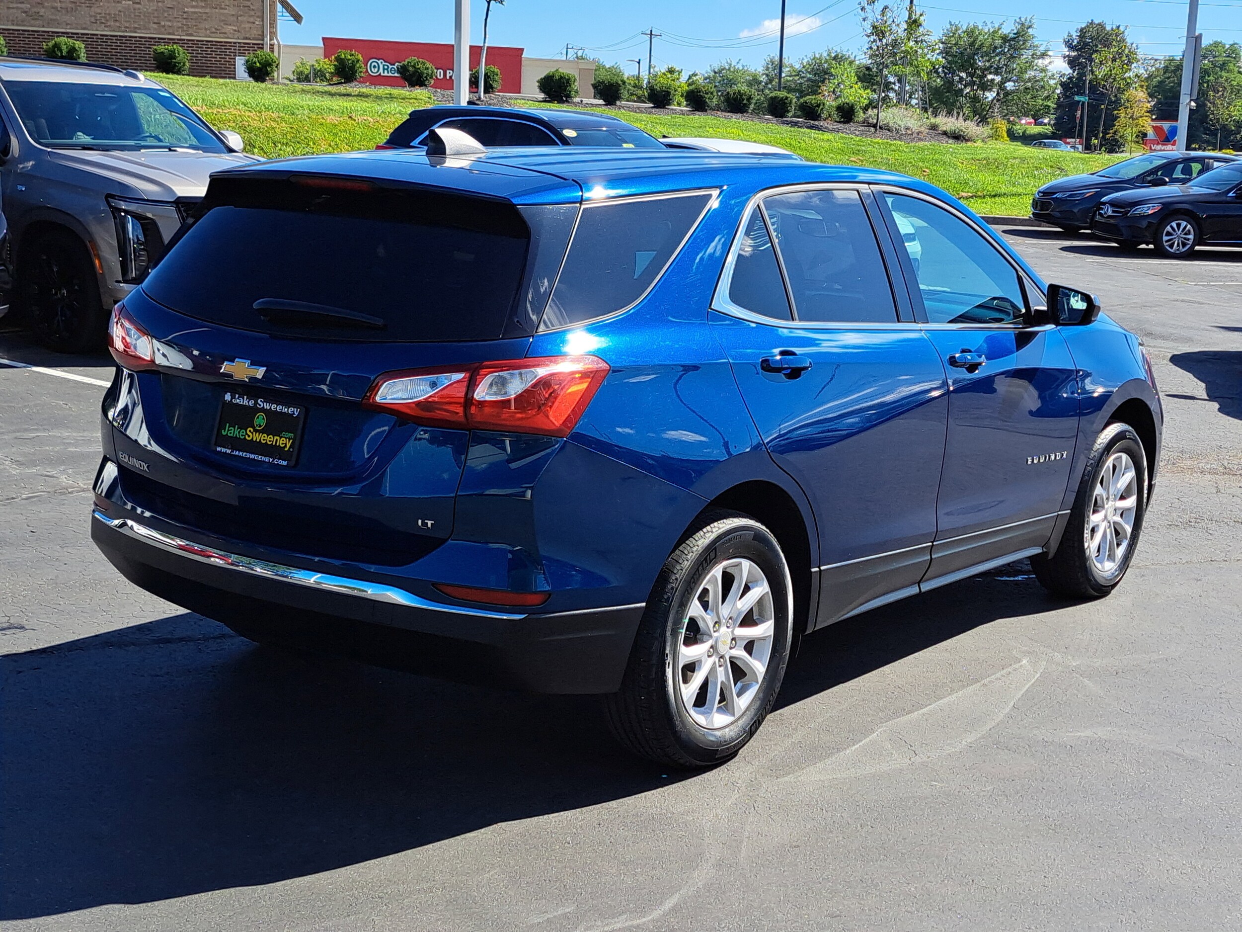 2020 Chevrolet Equinox LT photo 4