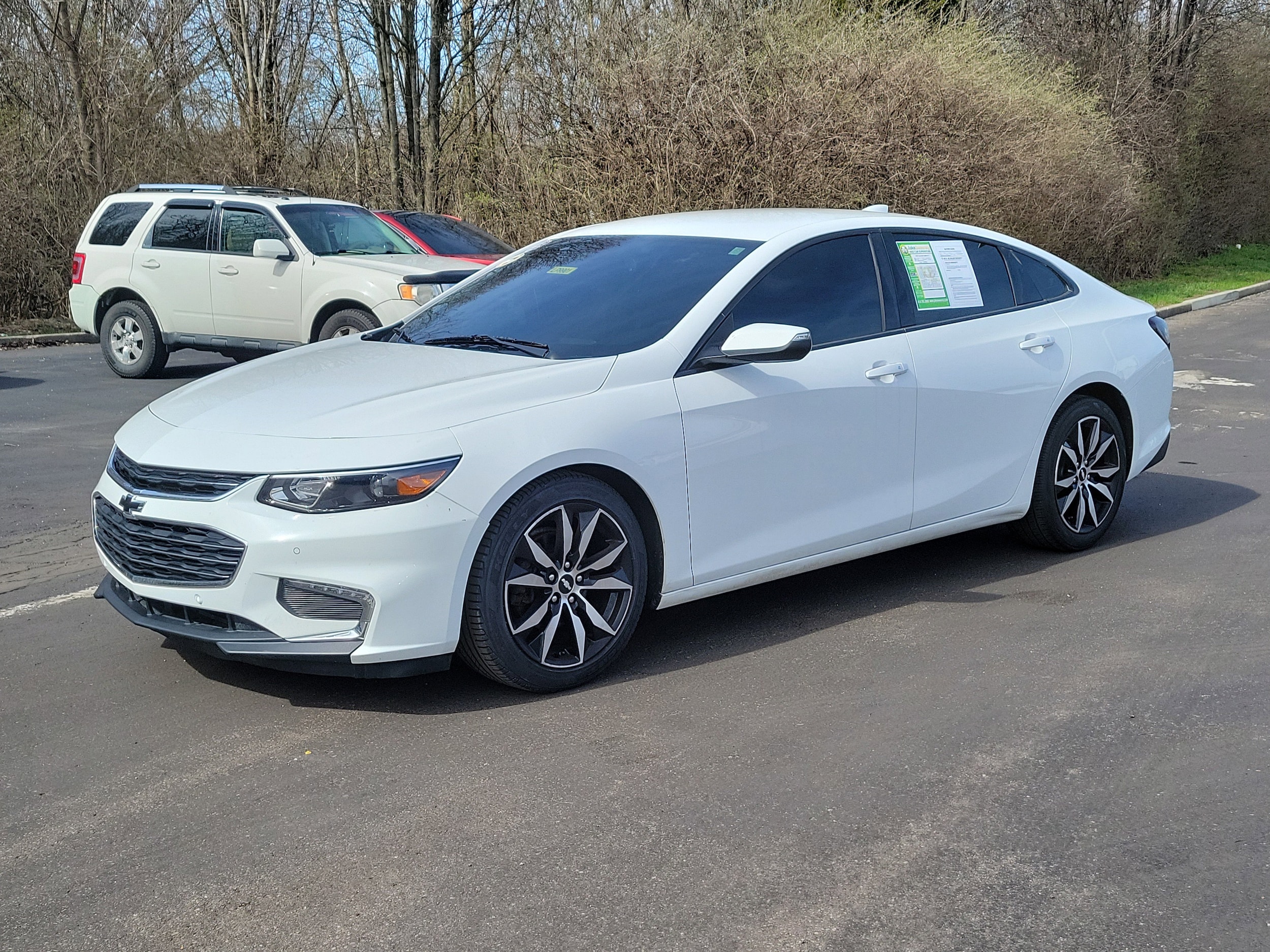 Used 2018 Chevrolet Malibu 1LT with VIN 1G1ZD5ST3JF291228 for sale in Lebanon, OH