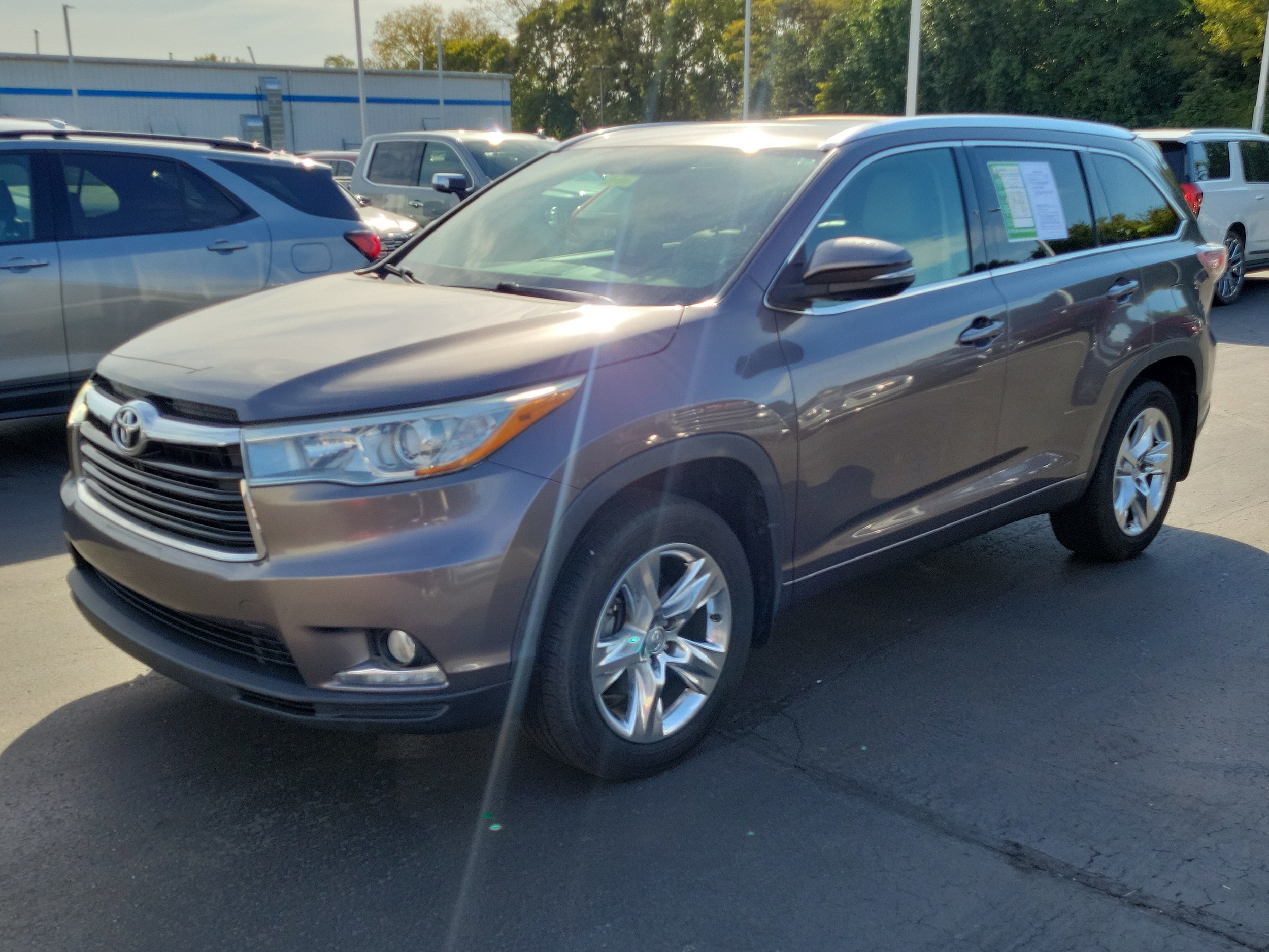 Used 2014 Toyota Highlander Limited with VIN 5TDDKRFH8ES061405 for sale in Lebanon, OH