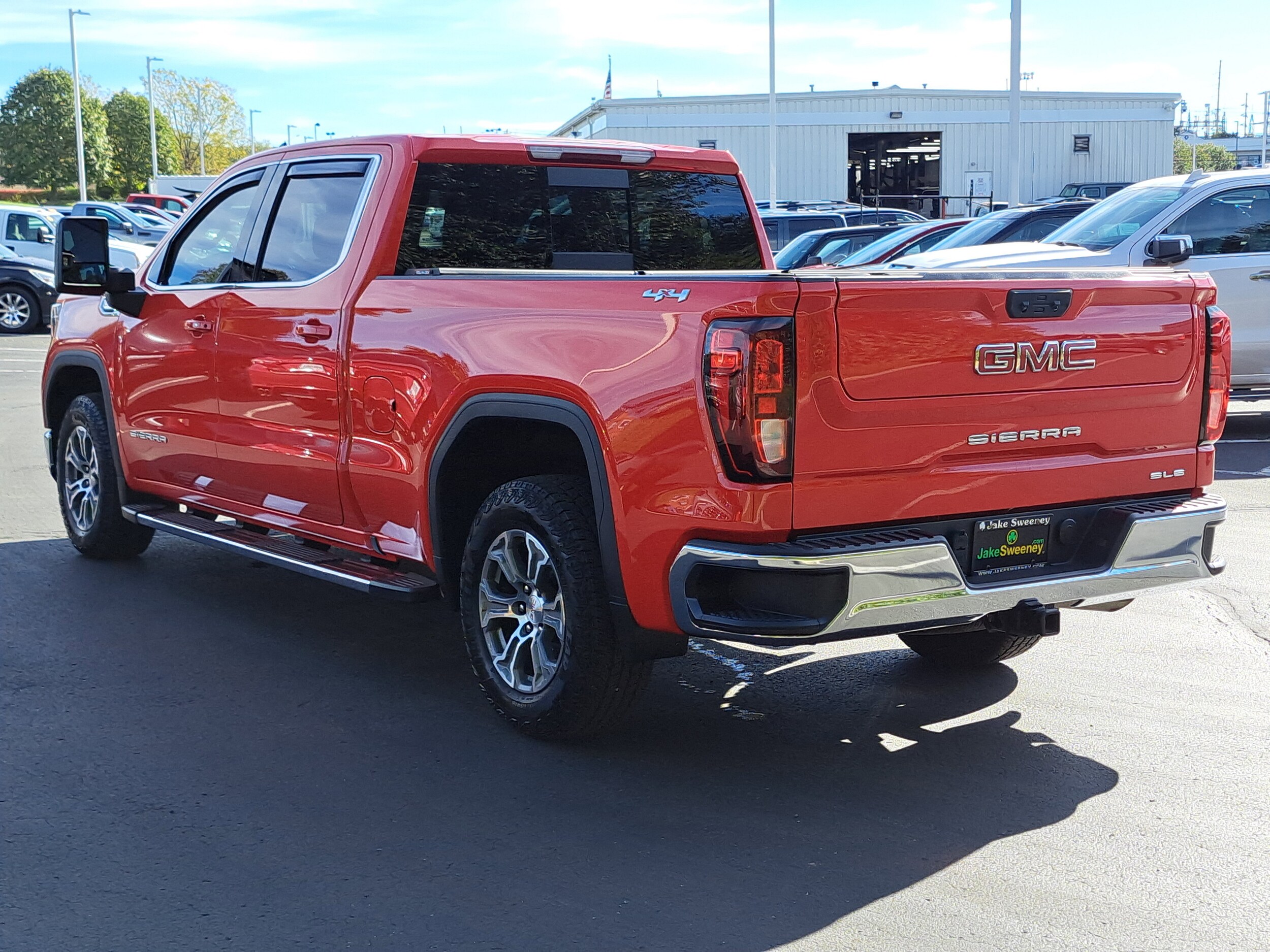 2024 Gmc Sierra 1500 SLE photo 2