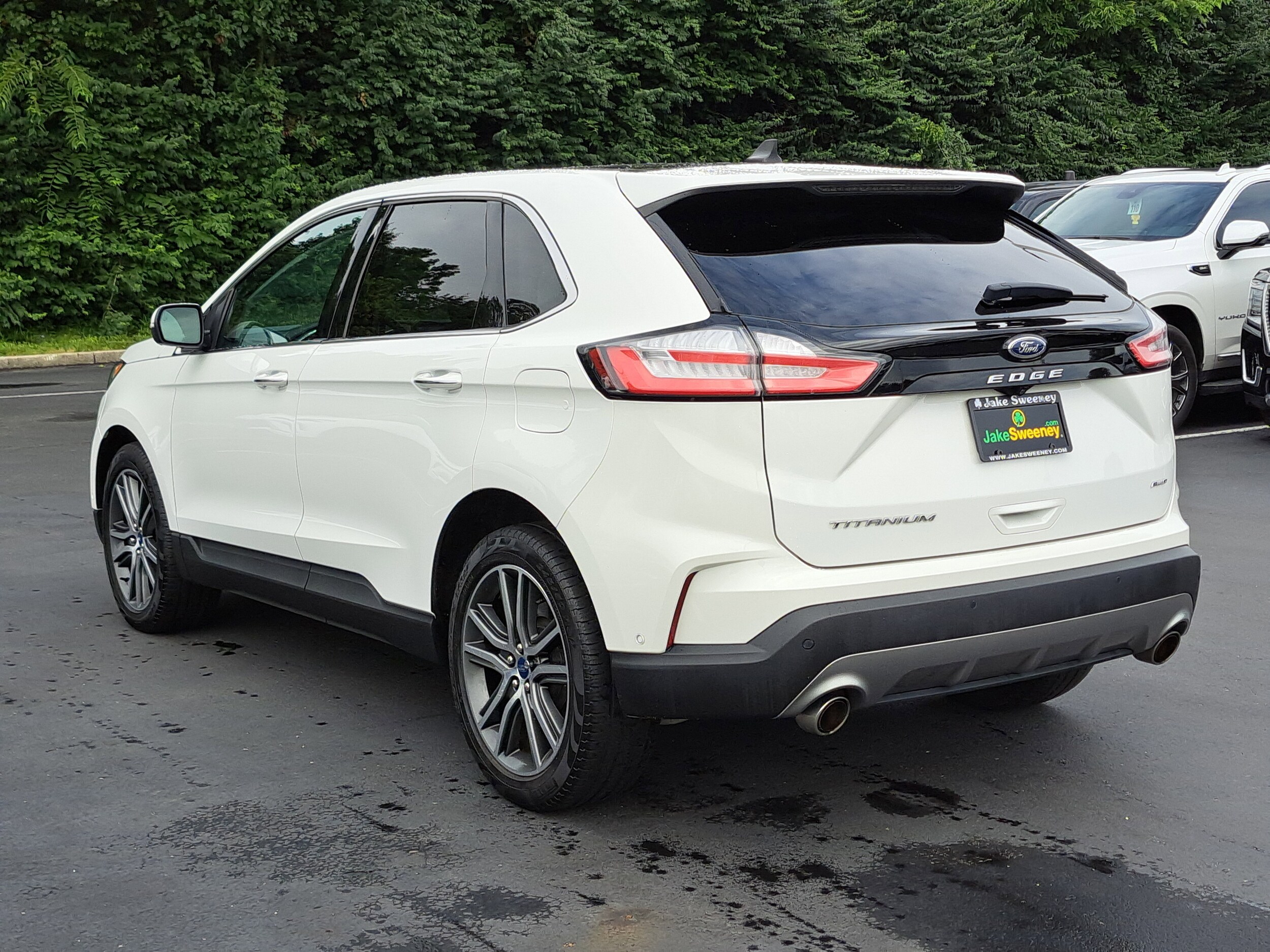 2021 Ford Edge Titanium photo 3