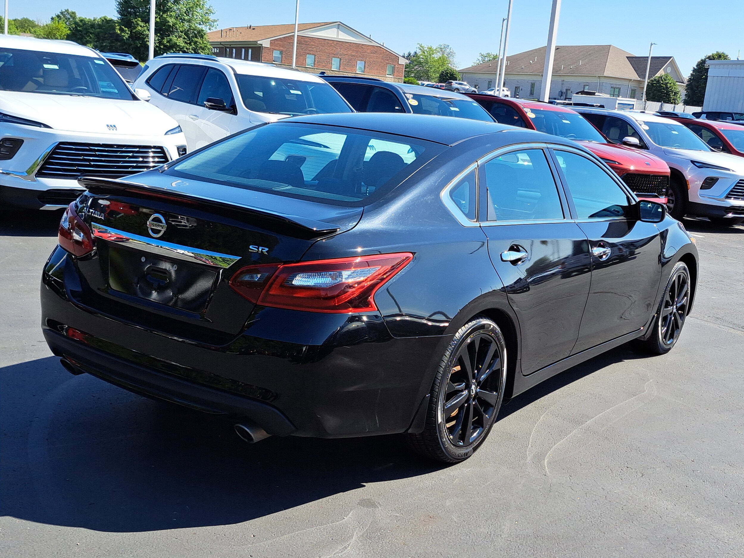 2017 Nissan Altima 2.5 SR photo 4