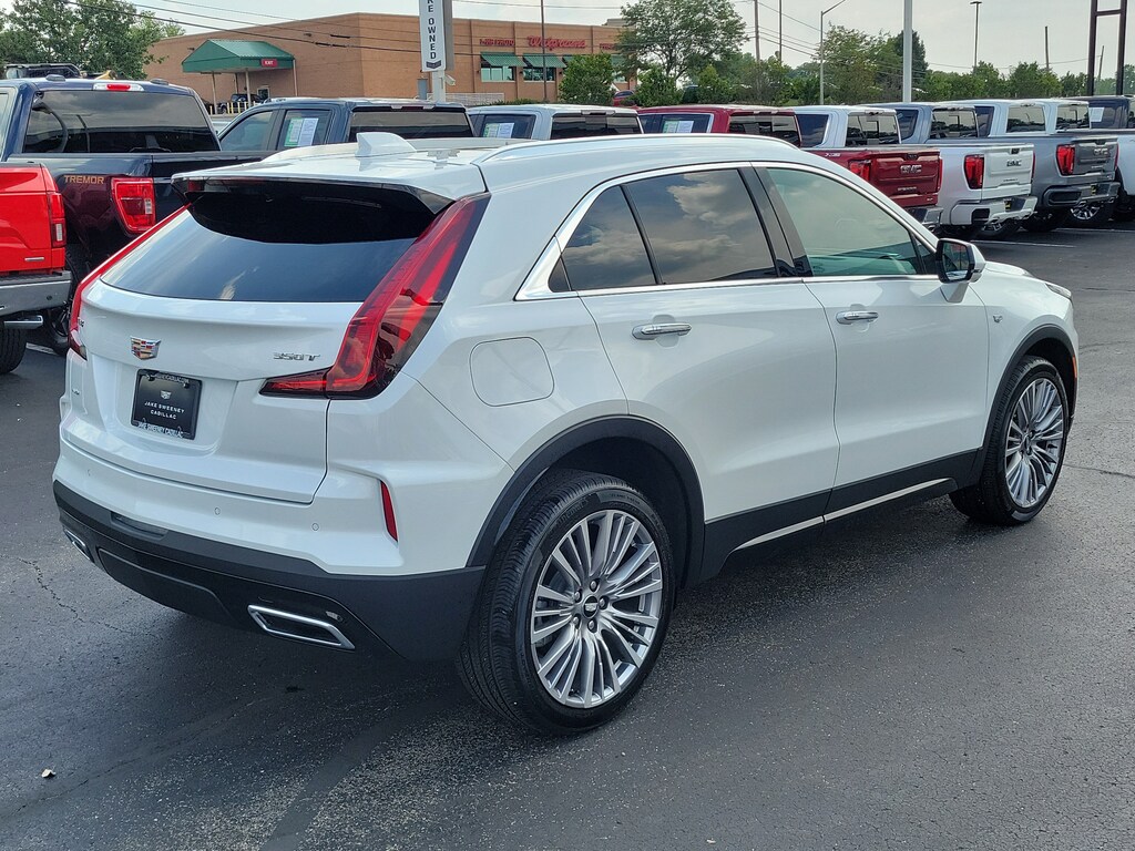 Used 2025 CADILLAC XT4 Premium Luxury SUV