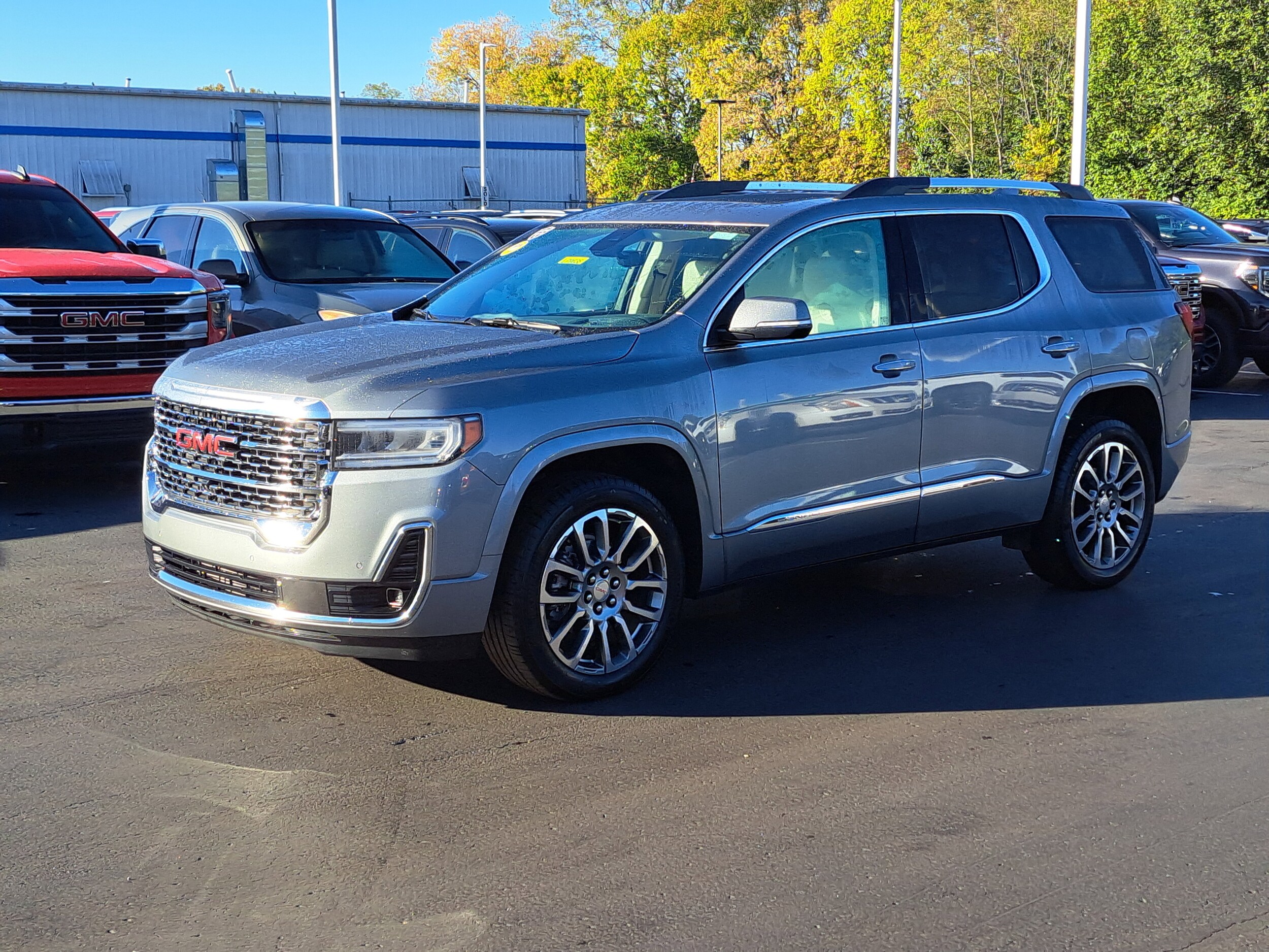 2023 Gmc Acadia Denali photo 2
