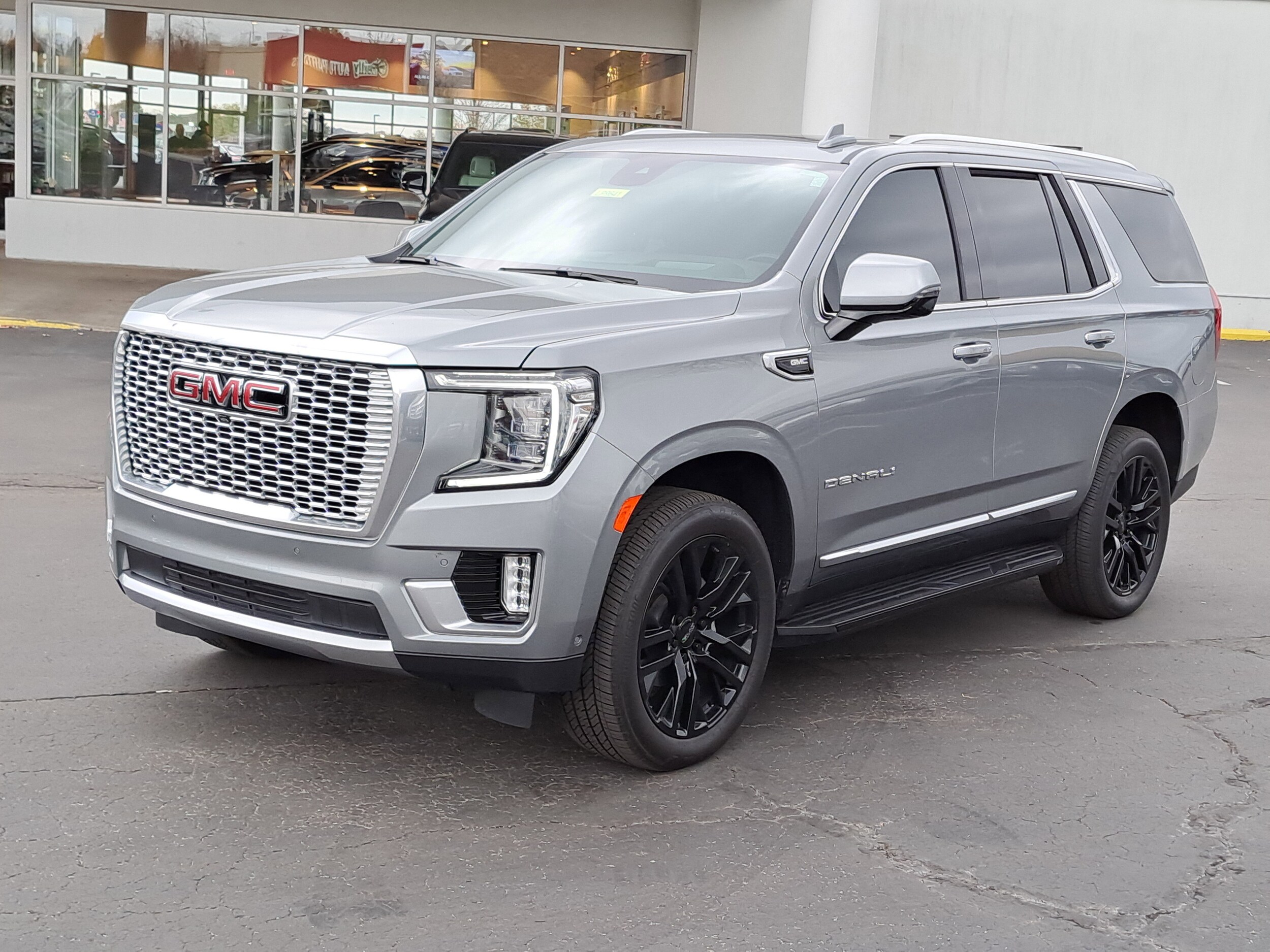2024 Gmc Yukon Denali photo 2