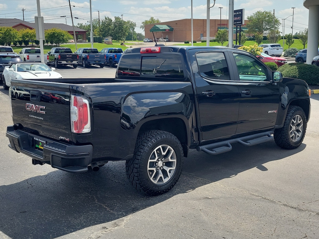 Used 2022 GMC Canyon 4WD AT4 w/Leather Truck