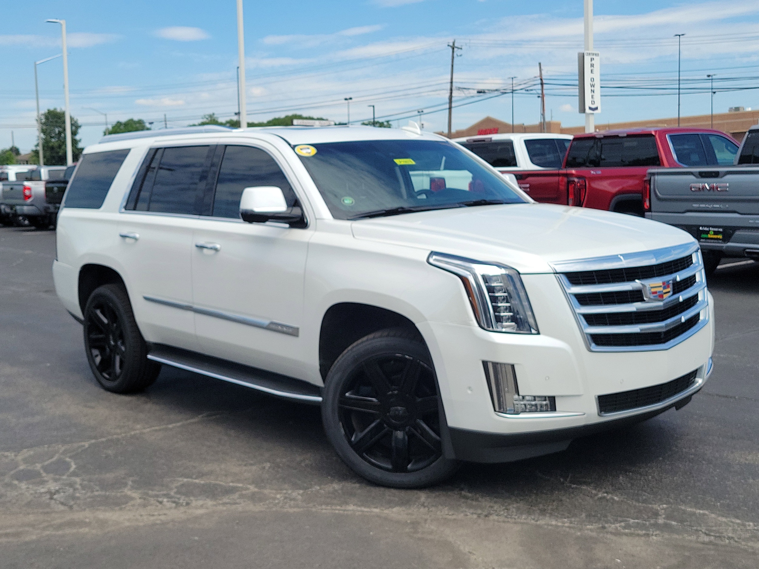 2020 Cadillac Escalade AWD Luxury's photo