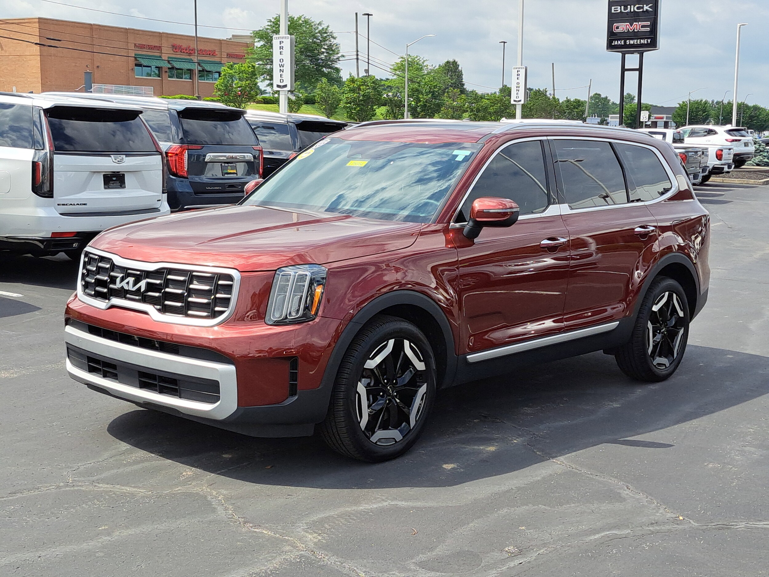 2023 Kia Telluride S photo 2