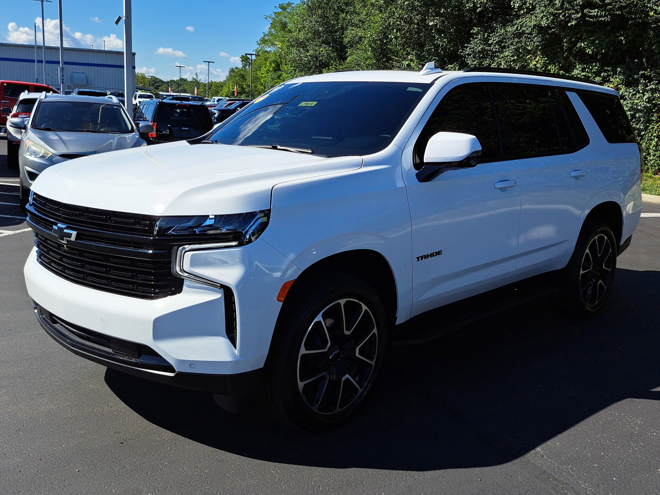 2024 Chevrolet Tahoe RST photo 2