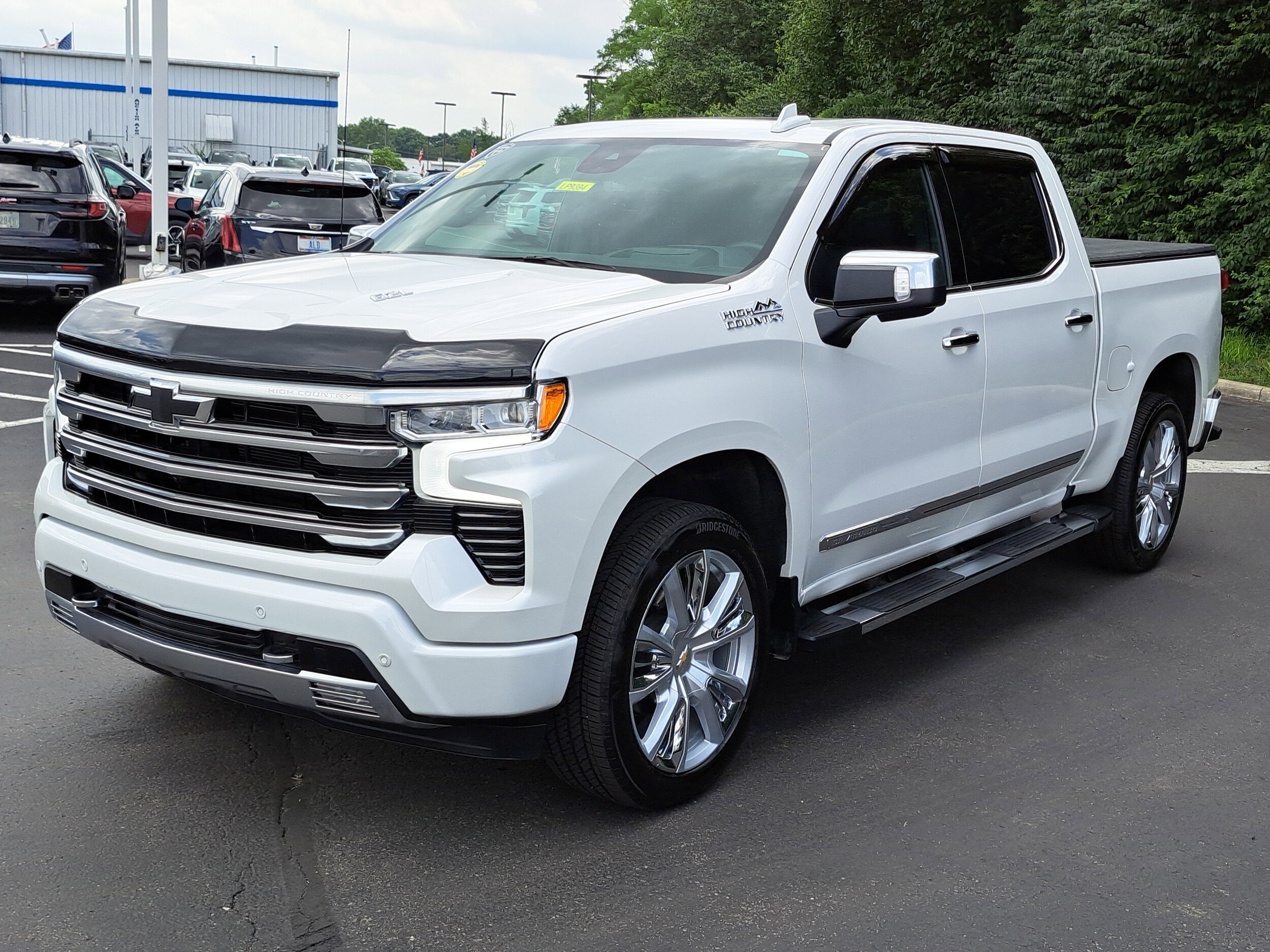 2024 Chevrolet Silverado 1500 High Country photo 2