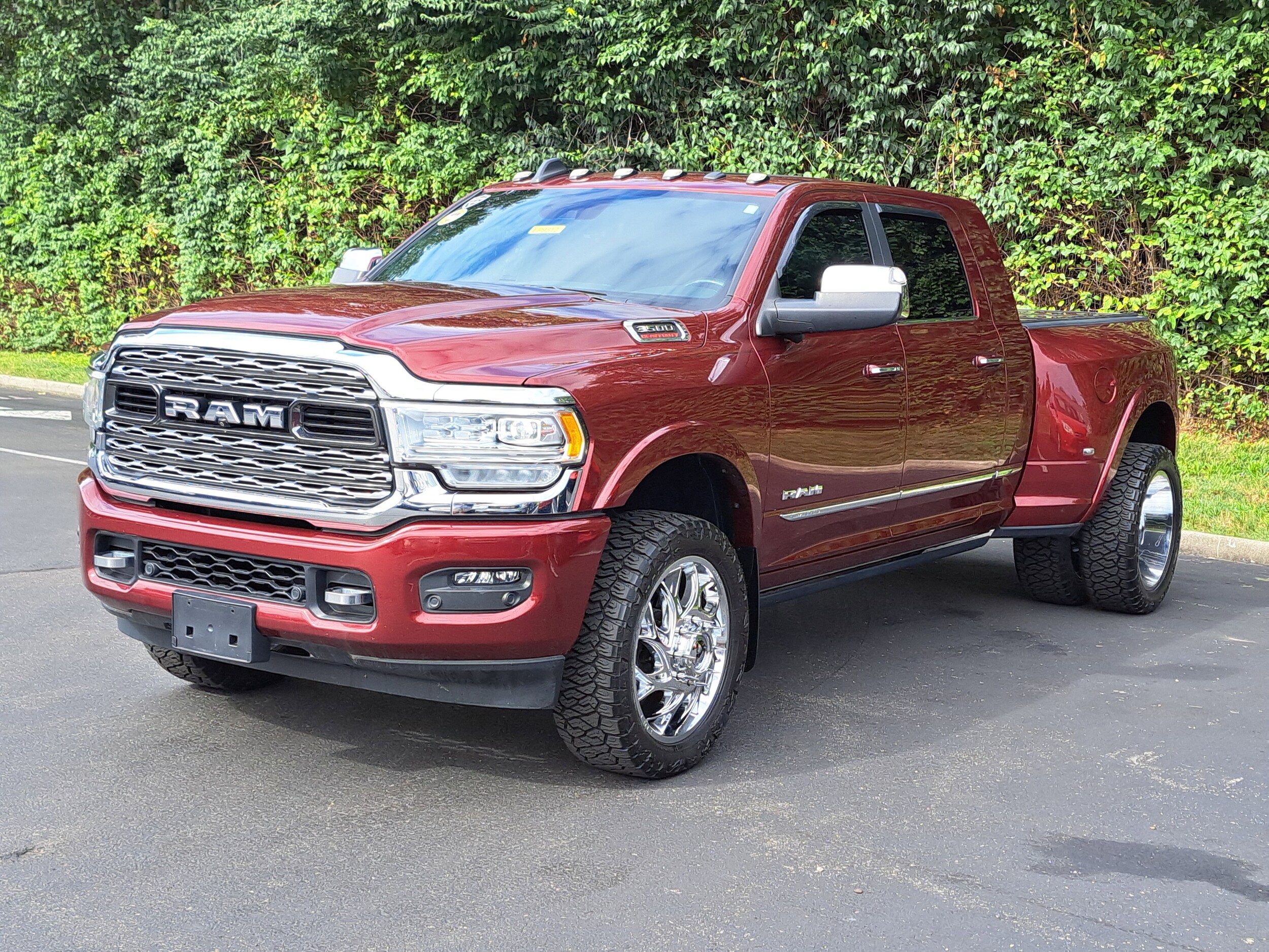 2022 Ram 3500 Limited photo 2