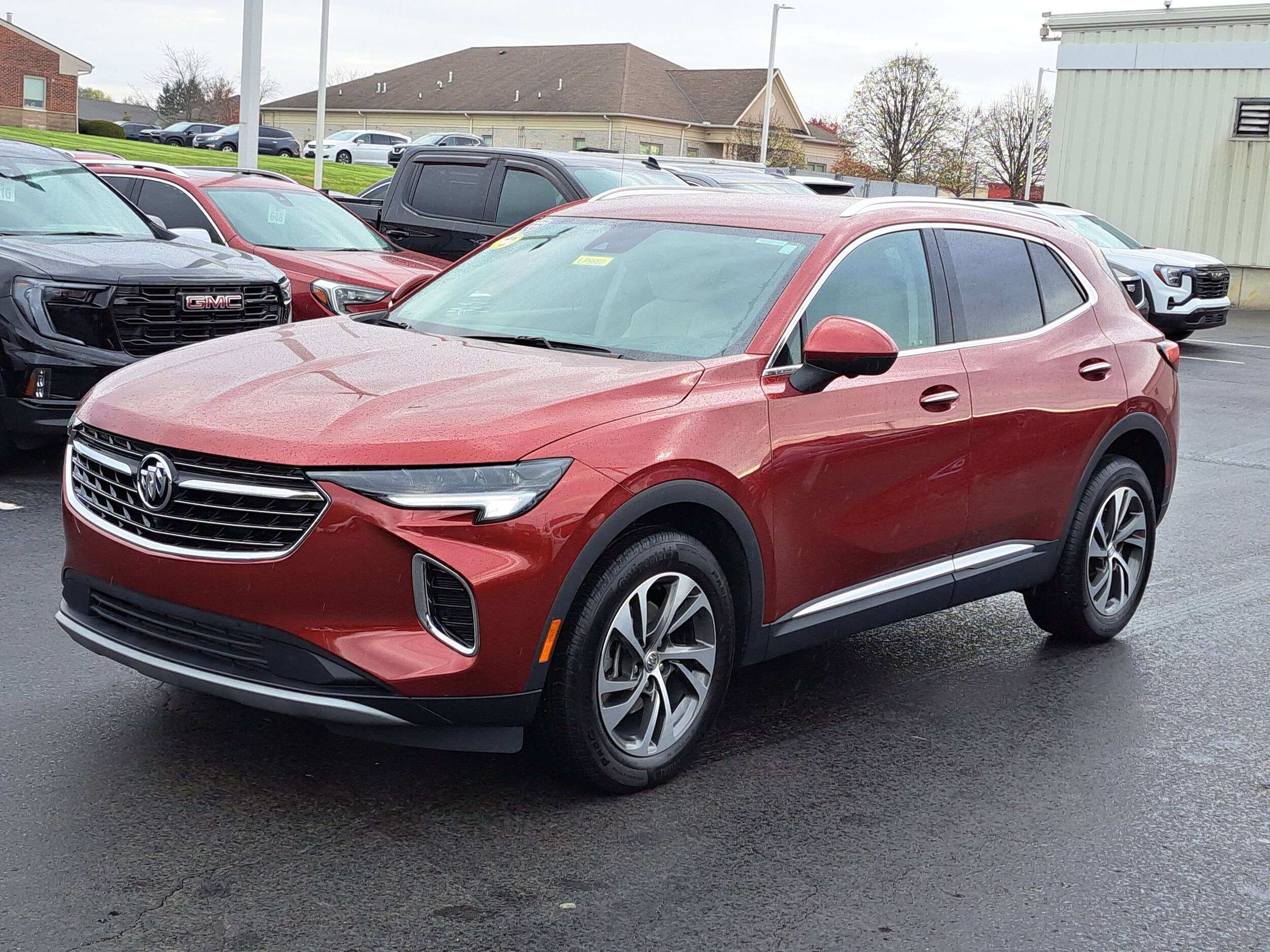 2022 Buick Envision Essence photo 2