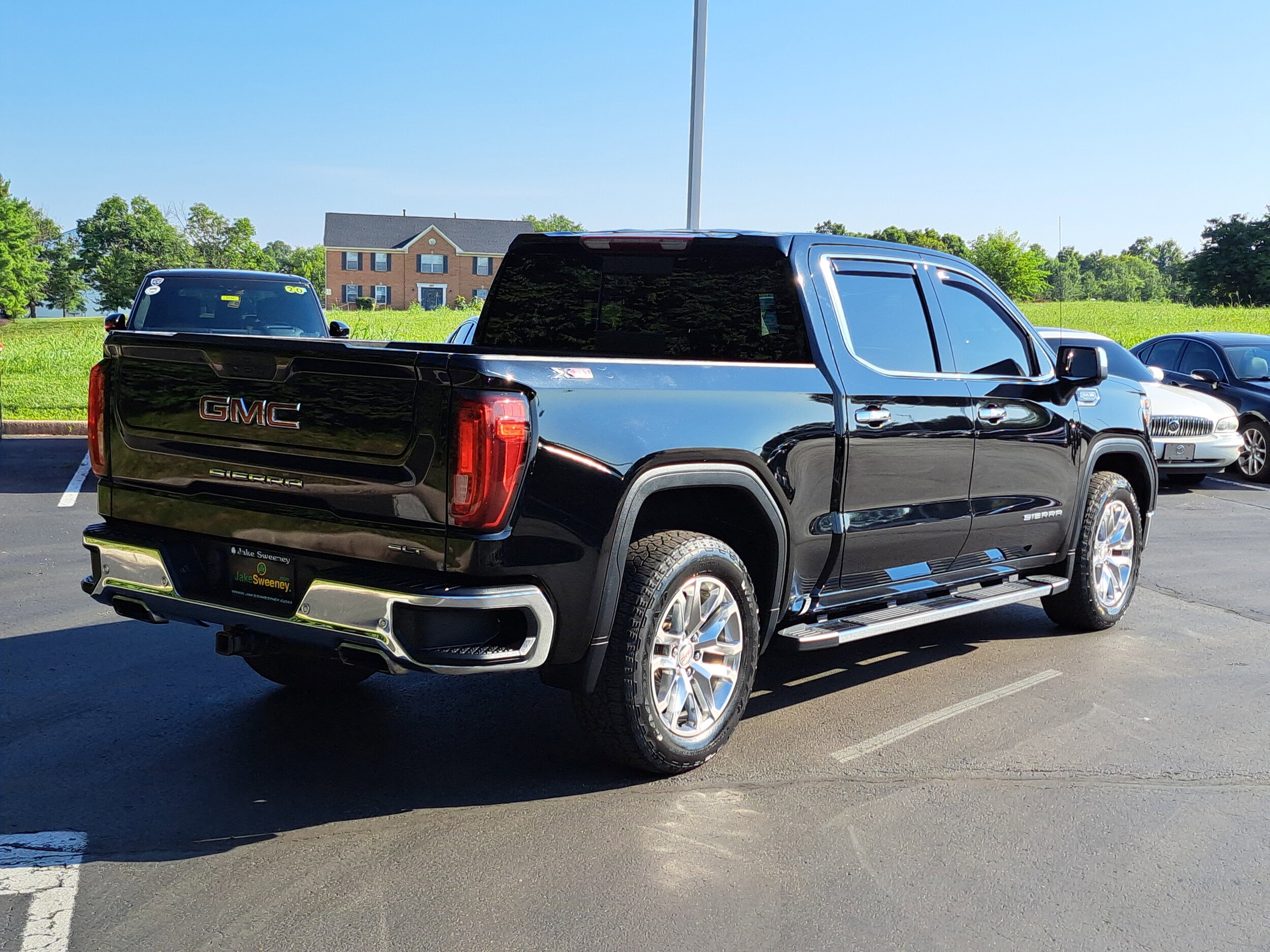 2021 Gmc Sierra 1500 SLT photo 4