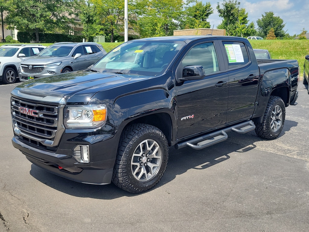 Used 2022 GMC Canyon 4WD AT4 w/Leather Truck
