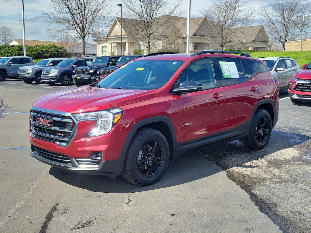 Used 2023 GMC Terrain AT4 SUV
