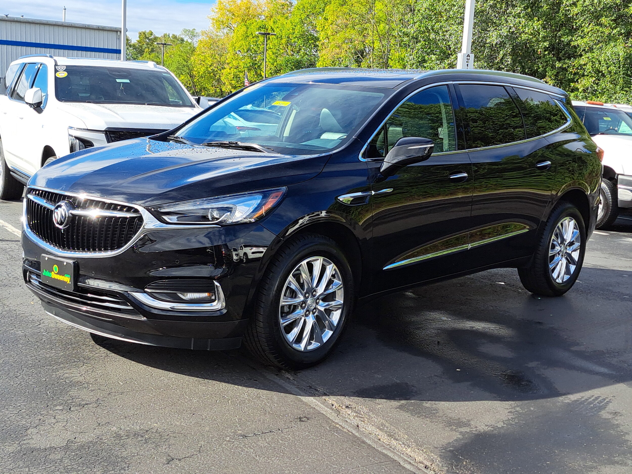 2019 Buick Enclave Premium photo 2