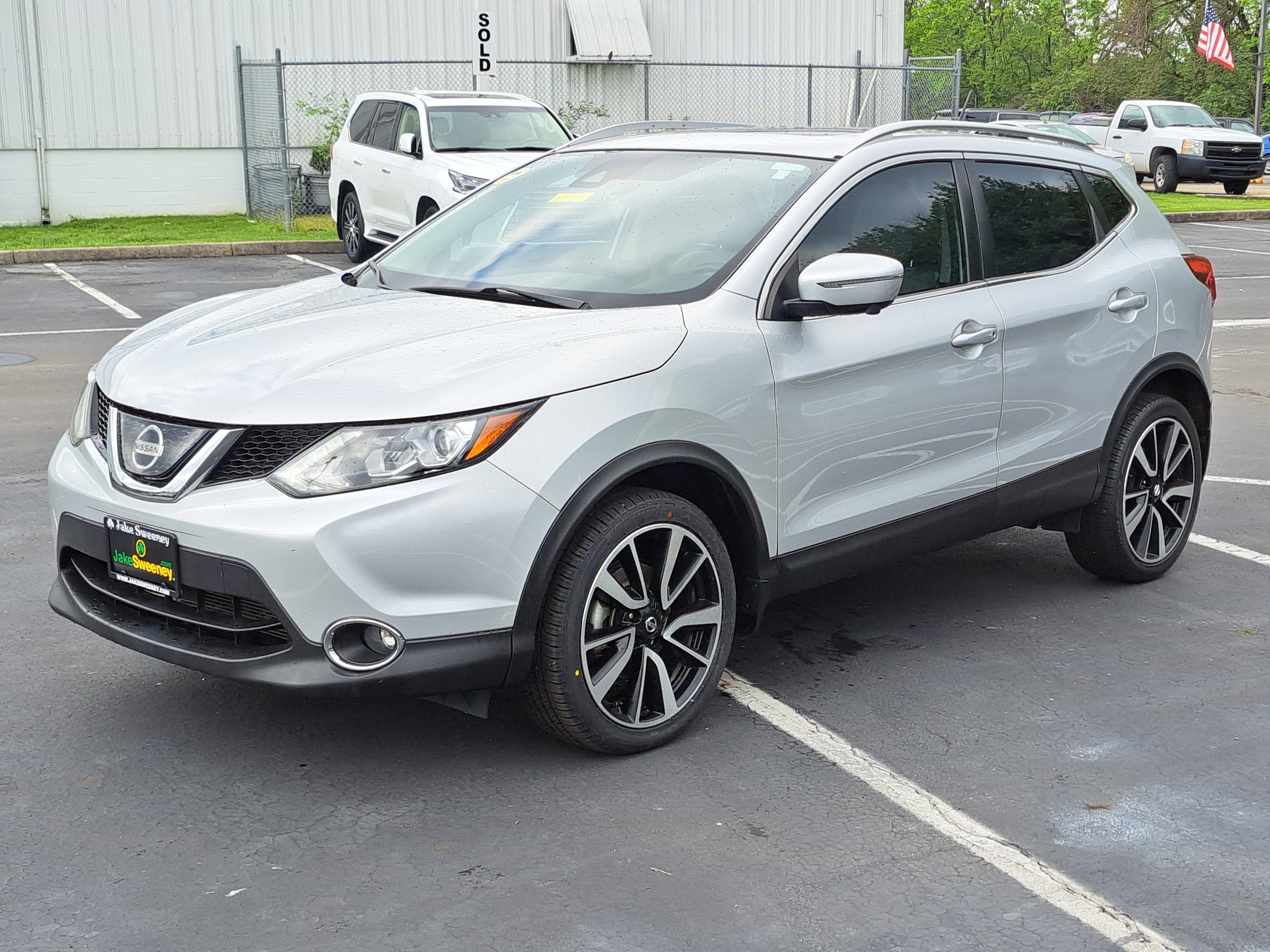 Used 2019 Nissan Rogue Sport SL with VIN JN1BJ1CP3KW214682 for sale in Lebanon, OH