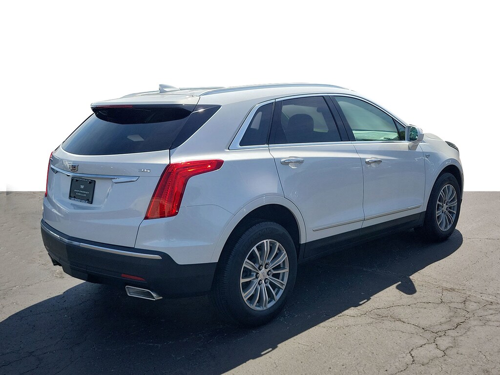 Used 2017 CADILLAC XT5 Luxury FWD SUV
