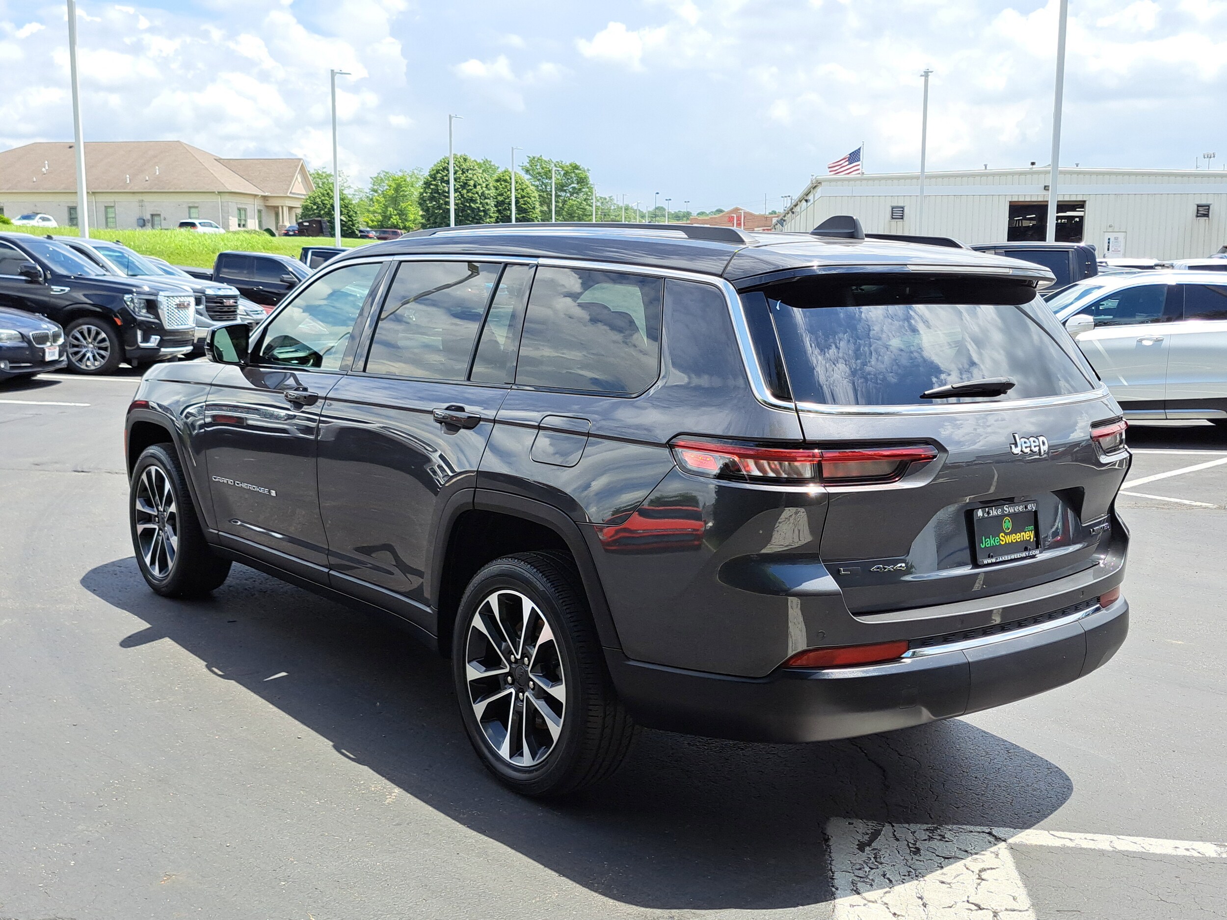 2022 Jeep Grand Cherokee Limited photo 3