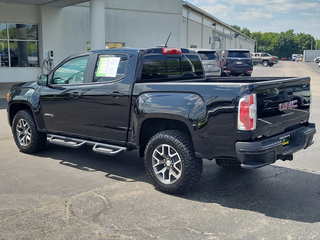 Used 2022 GMC Canyon 4WD AT4 w/Leather Truck