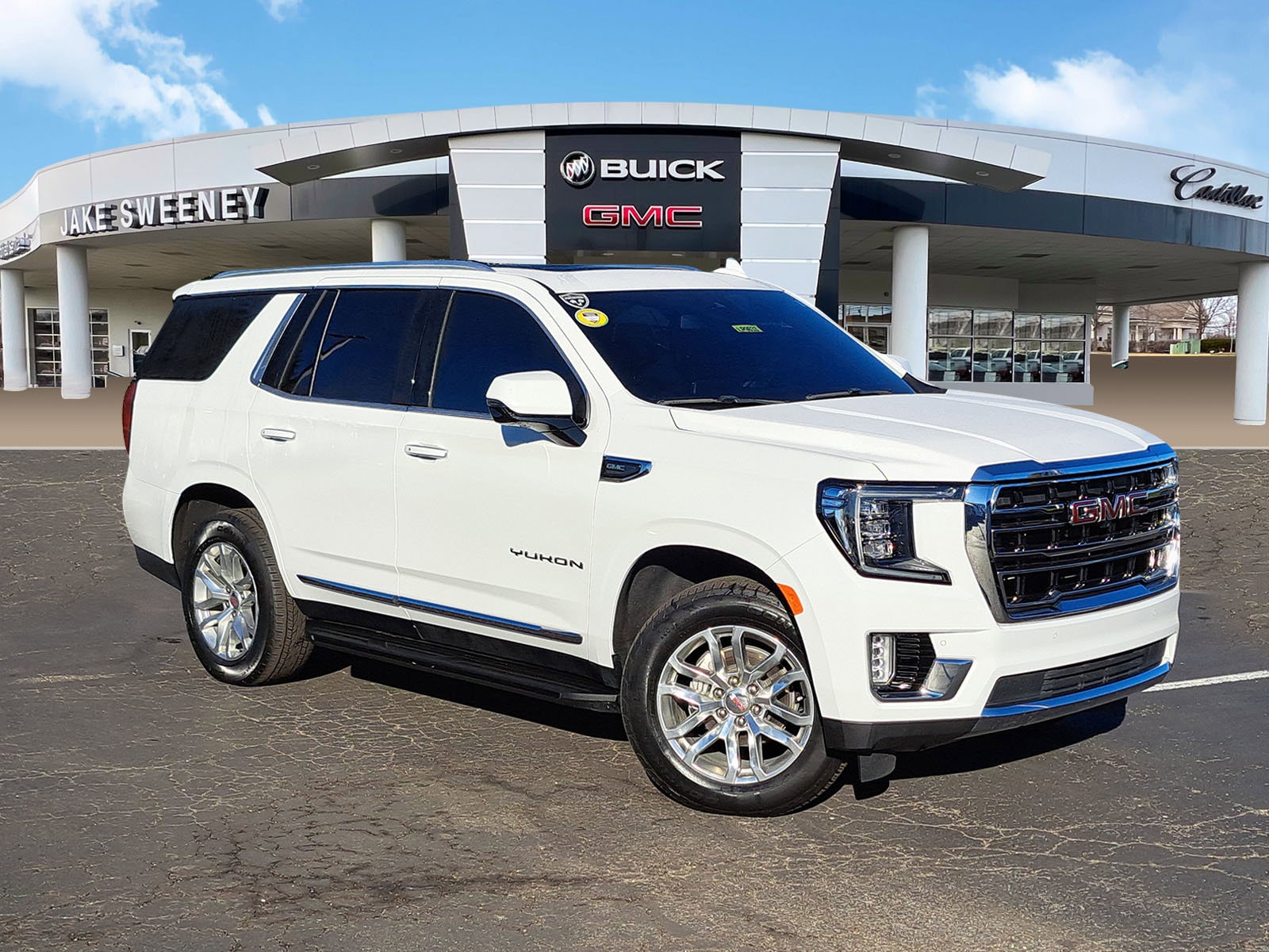 2023 GMC Yukon SLT's photo